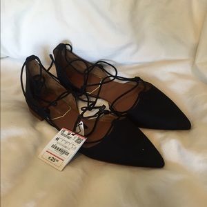 BRAND NEW ZARA FLATS