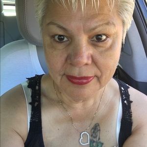 Meet your Posher, Delores