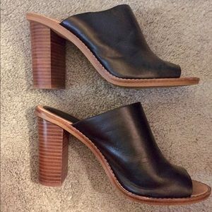 Madewell black leather mules size 8.5