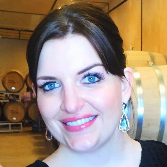 Meet your Posher, Leah