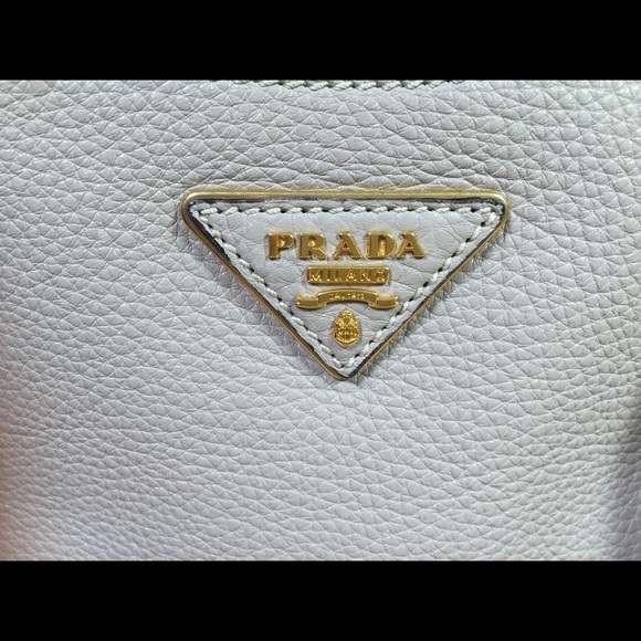 Authentic Prada handbag - Picture 3 of 4