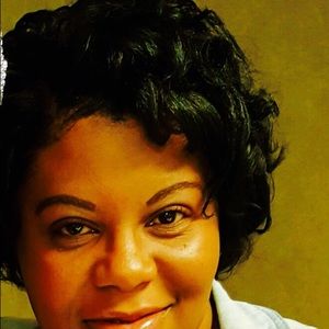 Meet your Posher, Laronda