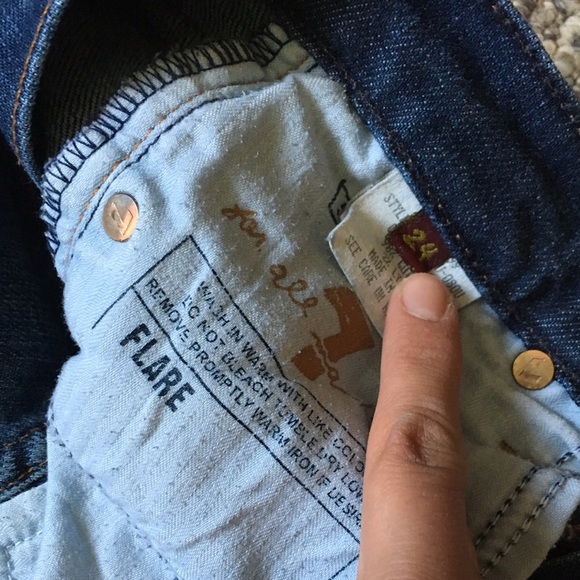 7 For All Mankind Flare Jeans 24 - Picture 3 of 4