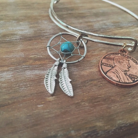 Charm bangle - Picture 2 of 3