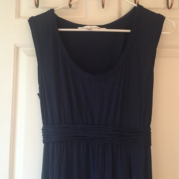 Navy Blue Maxi size L - Picture 2 of 3