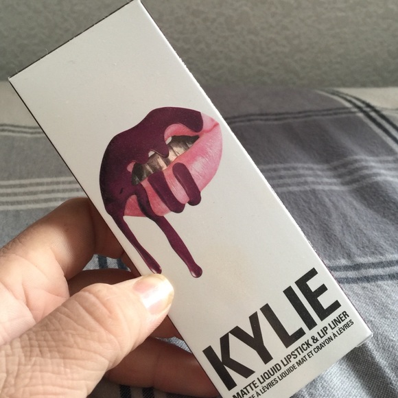 Sold out color!!!! Kylie Lip Kit --- Kourt K !!!!!