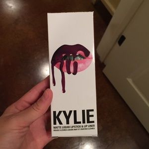 Kylie Lip Kit Kourt K