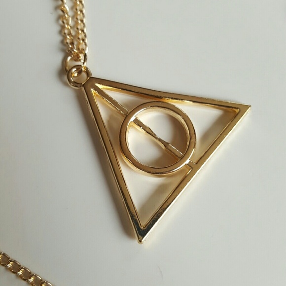 Harry Potter the Deathly Hallows Necklace - Picture 3 of 4