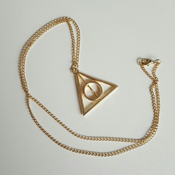 Harry Potter the Deathly Hallows Necklace - Picture 4 of 4