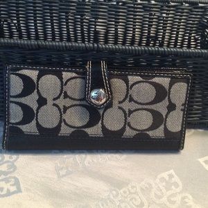Coach wallet