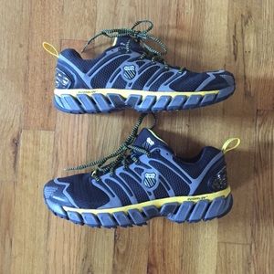 Trail running shoes