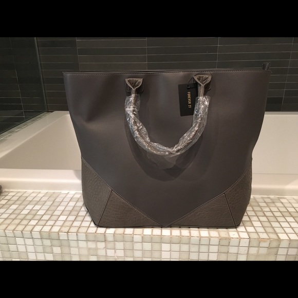 Forever 21 LG Structured Grey Handbag 13" x 17".