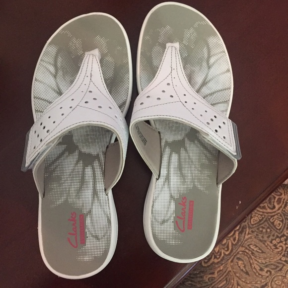 Clarks Brinkley Star sandals