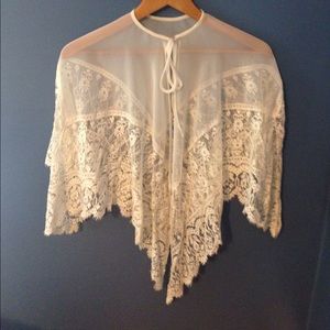 Gorgeous vintage sheer lace boho coverup OS
