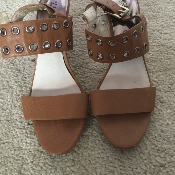 Michael Kors grommet heels in luggage
