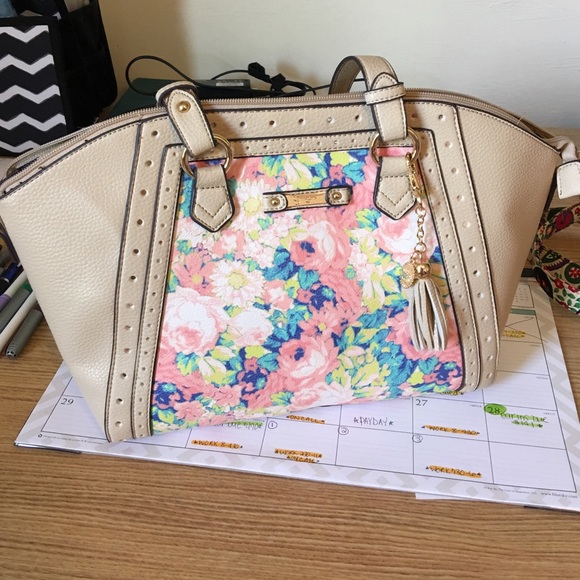 Jessica Simpson Purse