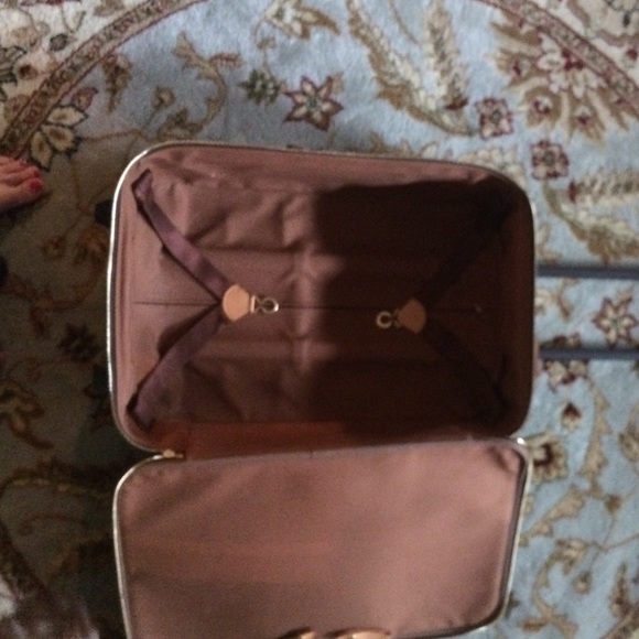 Louis Vuitton rolling suitcase - Picture 2 of 3