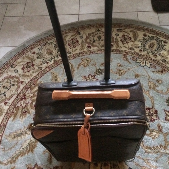 Louis Vuitton rolling suitcase - Picture 3 of 3