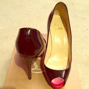 Christian Louboutin Lady Claude 38