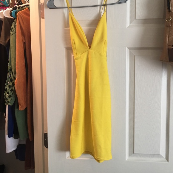 Yellow bodycon dress