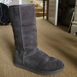 Tall Ugg Boot (gray)