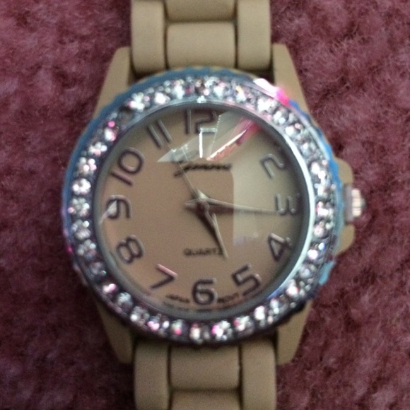 Geneva Watch - Picture 2 of 2