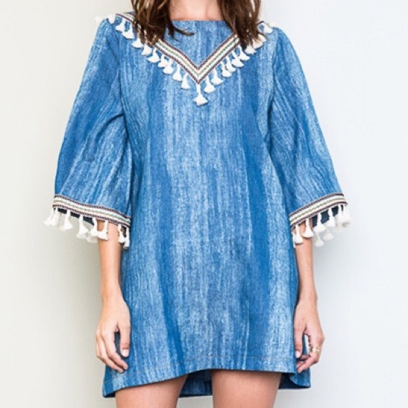 đź’ SALEđź’ Boho Denim dress with tassels - Picture 2 of 4