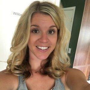 Meet your Posher, Kara
