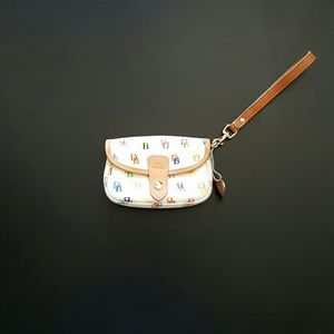 Dooney & Bourke Eva Flap Wristlet