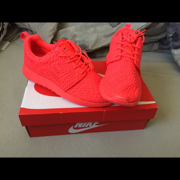 Women's Nike Roshe Run One DMB