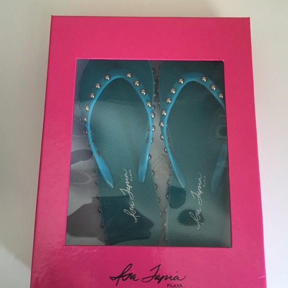 Isa Tapia Kate Studded Flip flop sandals