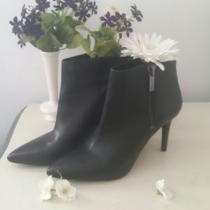 Jessica Simpson ankle boots