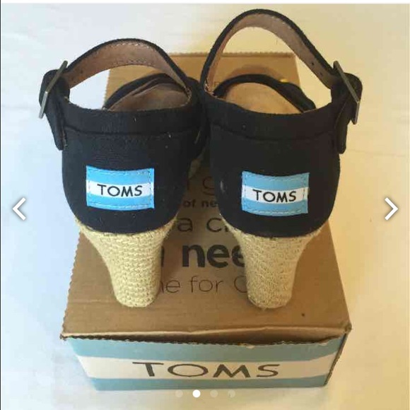 NWT TOMS wedges - Picture 3 of 3