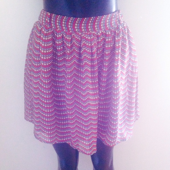 ✨💋 flirty spring skirt ✨💋 - Picture 2 of 2