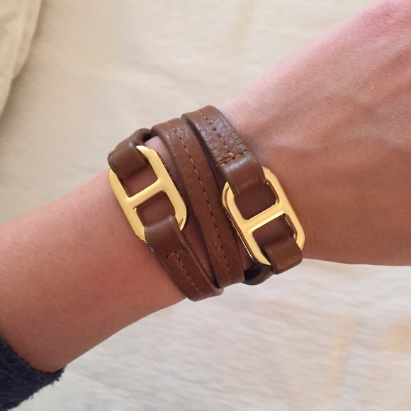 Tory Burch Jewelry - TORY BURCH BROWN LEATHER GOLD BUCKLE WRAP BRACELET
