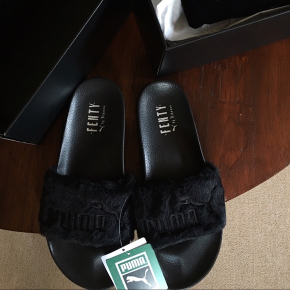 BLACK Fenty X Puma Rihanna Fur Slides