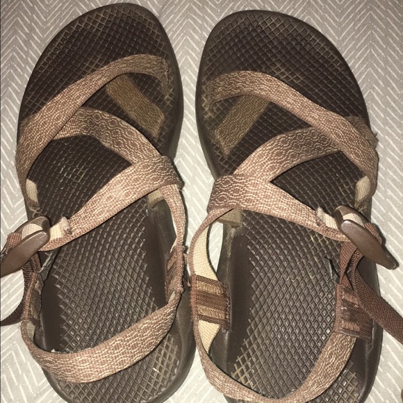 chacos - thick brown with toe strap size 9