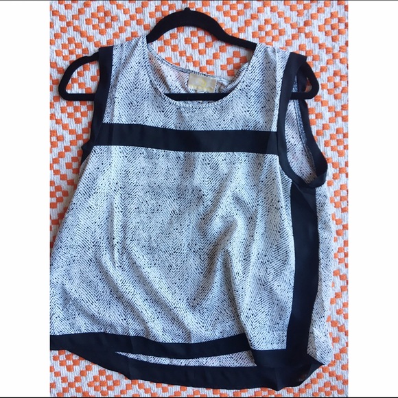 Cute professional top!