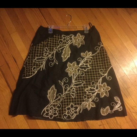 Autograph Dresses & Skirts - Very pretty black embroidered tan thread skirt