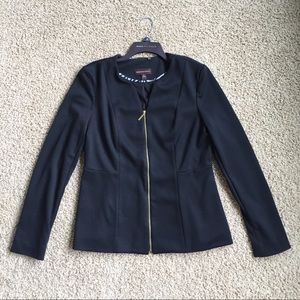 ‼️‼️‼️New Dana Buchman zip-up blazer!