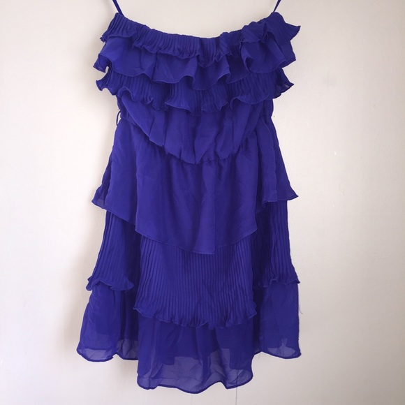 Mixed Texture Ruffle Dress - Picture 4 of 4