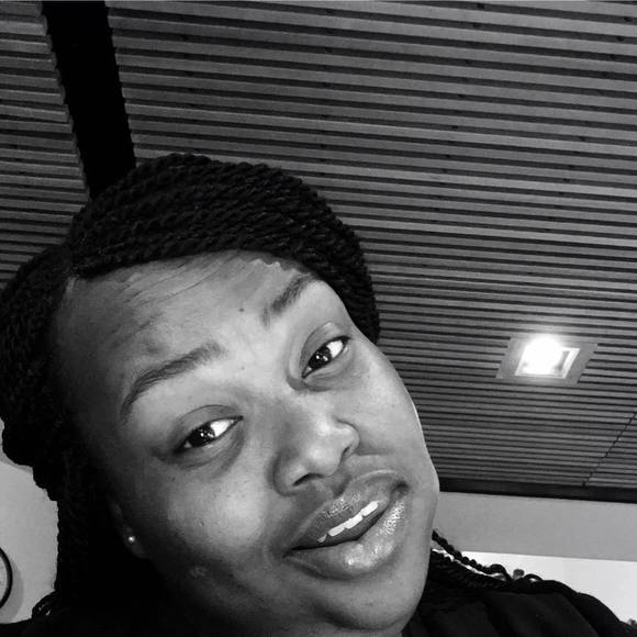 Meet your Posher, Alisha - Picture 1 of 1