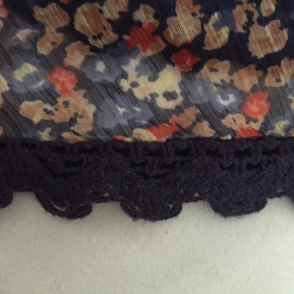 Blouse - Picture 4 of 4