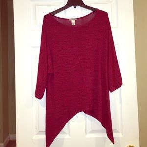 Red 3/4 sleeve top