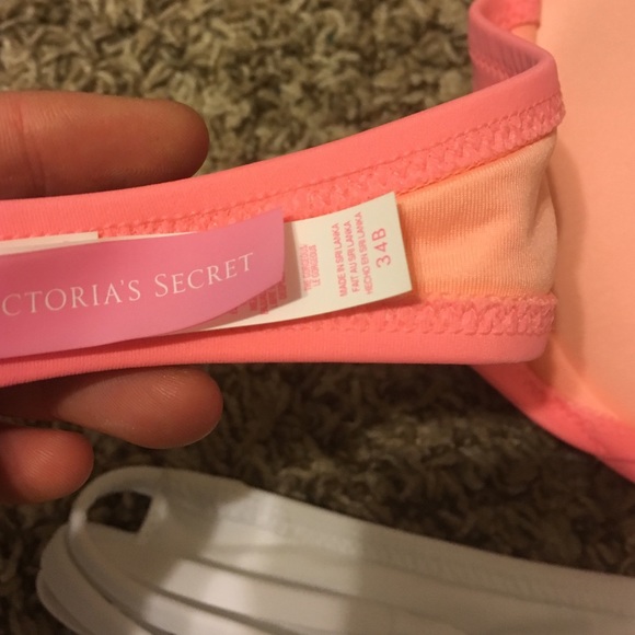 Coral top and white bottoms!! NEVER WORN - Picture 2 of 4