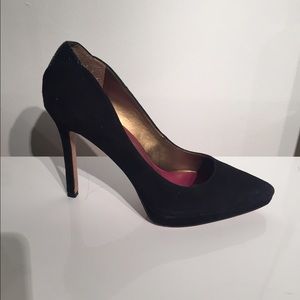 Sam Edelman Black Suede and Snake trimmed pumps