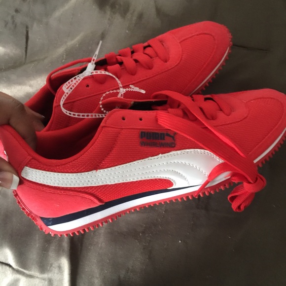 Kids Brand new red puma sneakers