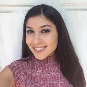 Meet your Posher, Noemi