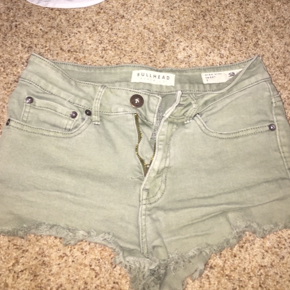 Bullhead shorts