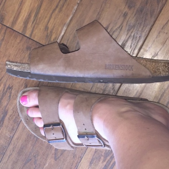 Birkenstock Shoes - Birkenstock classic leather 2 strap Arizona